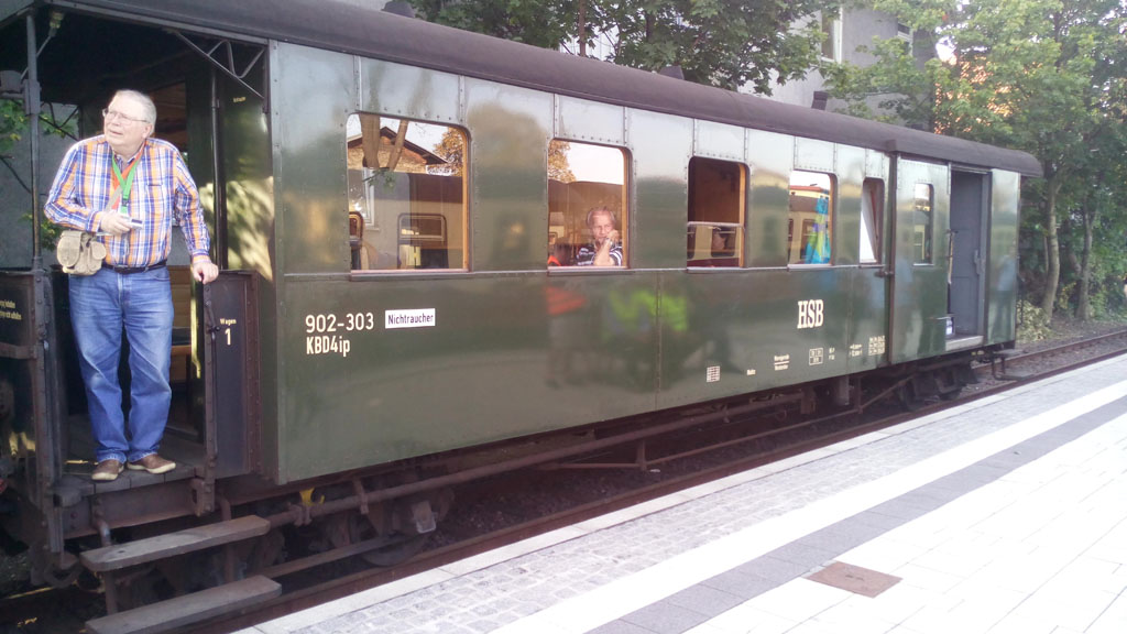Esperando la locomotora en la estación de Wernigerode