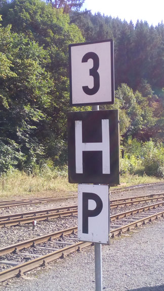 Señalización vertical aprovechando el mismo mástil