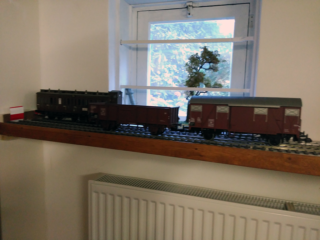 Vagones de escala 0 al otro lado de la habitación