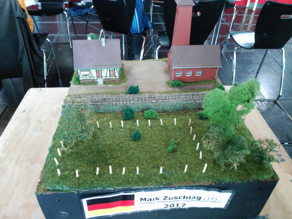 Mini-módulo júnior de unn jóven alemán