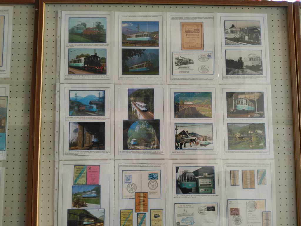 La exposición filatélica con motivos ferroviarios llenó medio pabellón. En este caso el motivo era el tren de vidrio