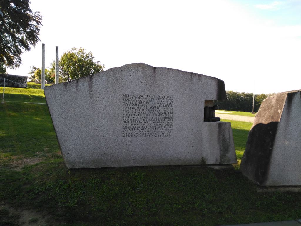 Monumeto a los caídos rumanos