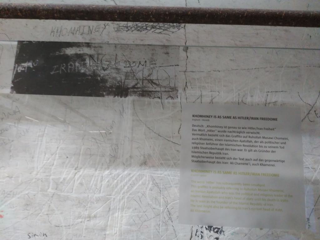 Graffiti: Khomhiney is a same Hitler. Iran Freedome