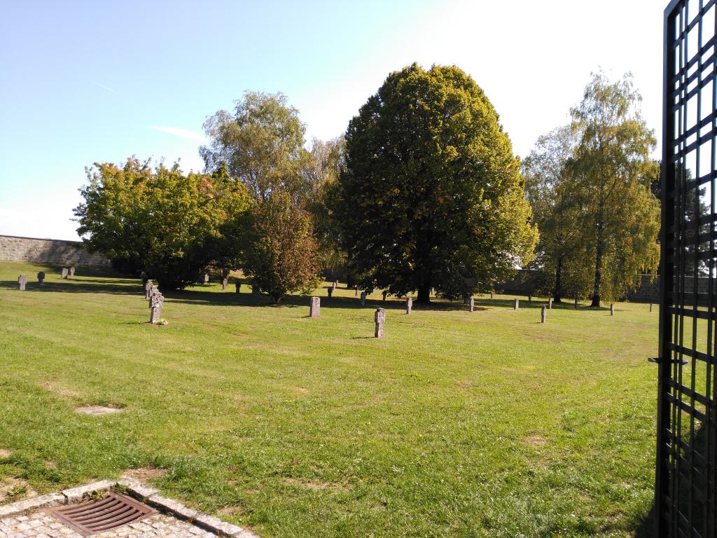Campo del Tilo. Lugar de entierro masivo. Aquí murieron muchos soldados rusos