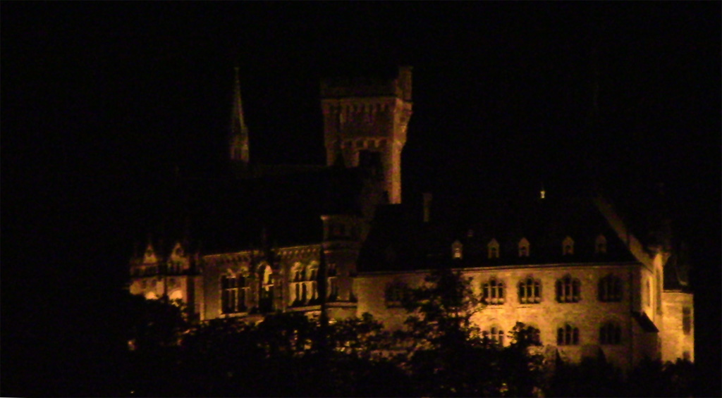 Castillo de Wernigerode visto por la noche