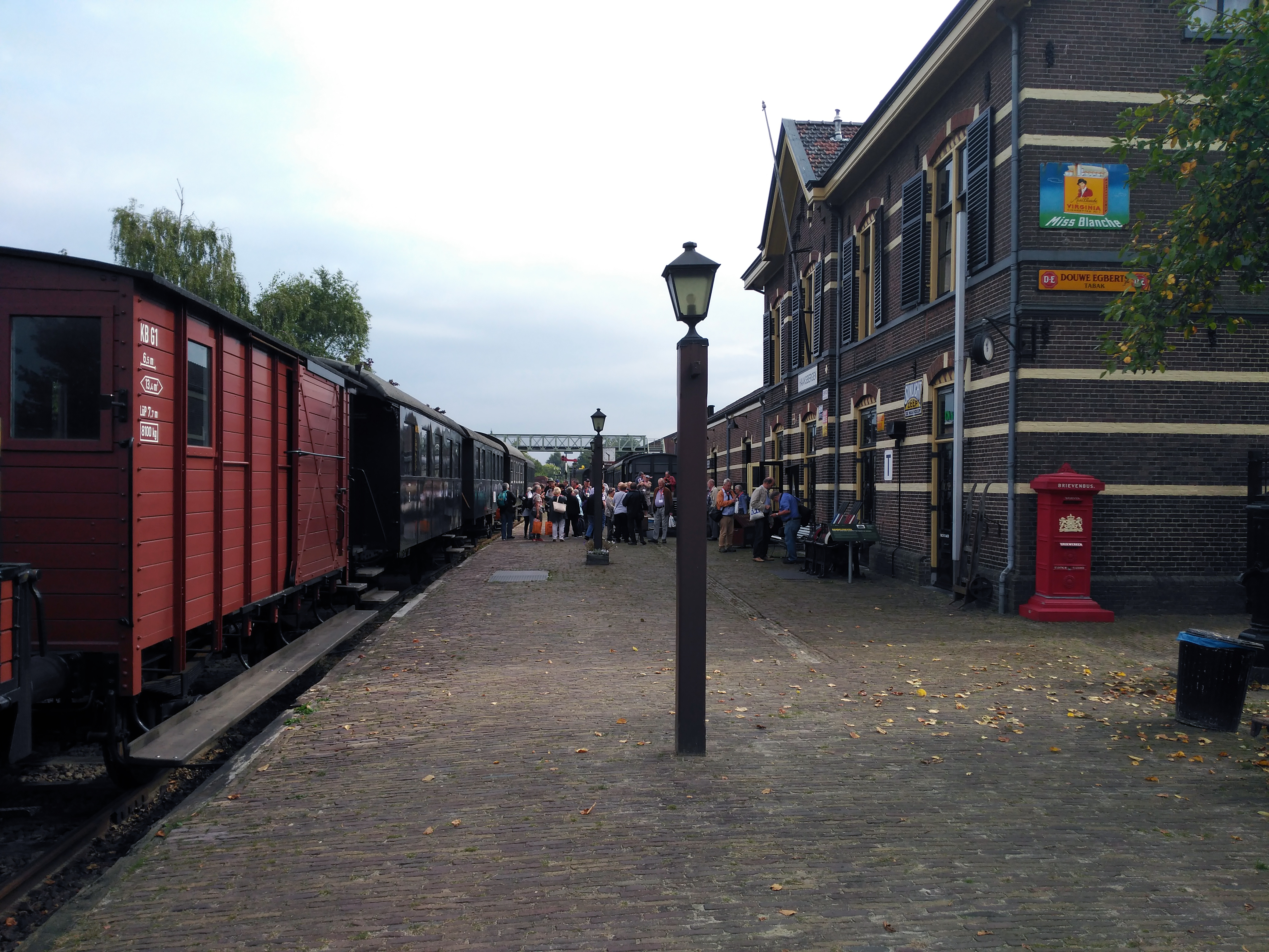 Andén principal de la estación de Haaksbergen