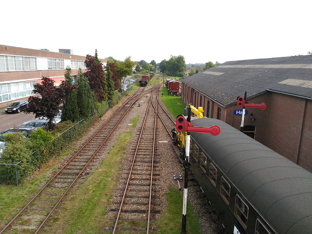 Perspectiva hacia Boekelo desde el puente peatonal