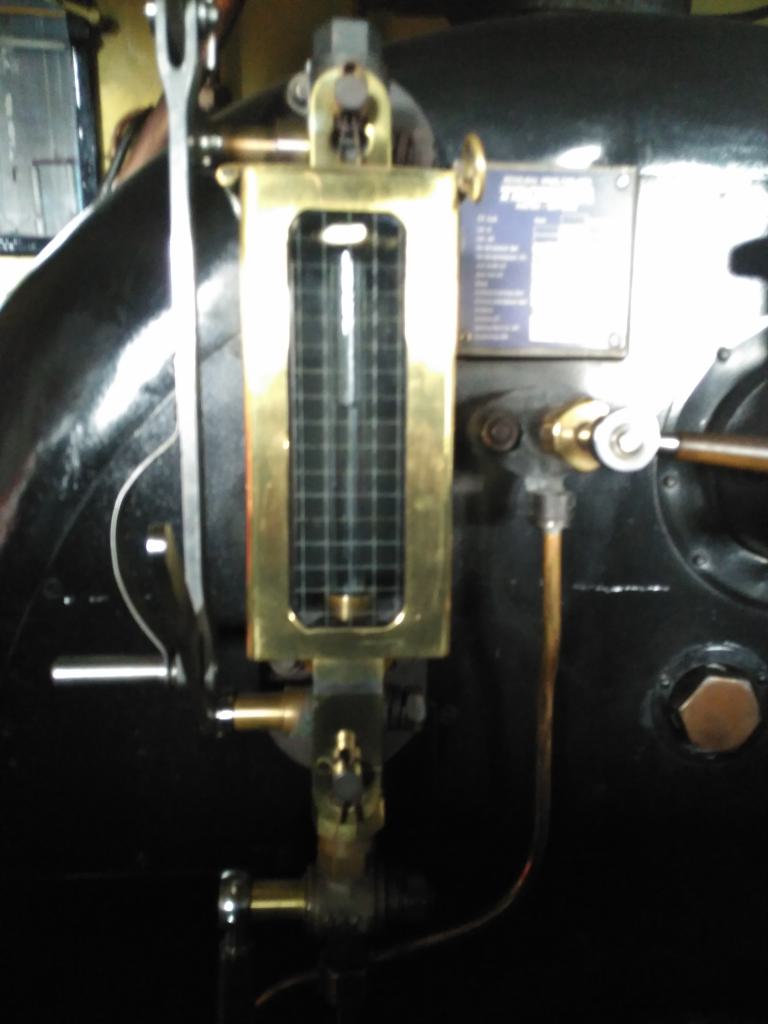 Nivel de agua en la parte izquierda