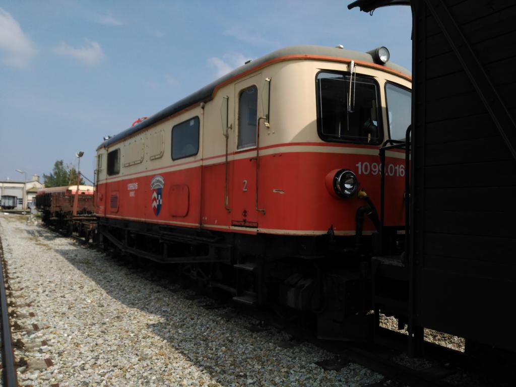 La locomotora 1099.016 Ober-Grafendorf también retirada
